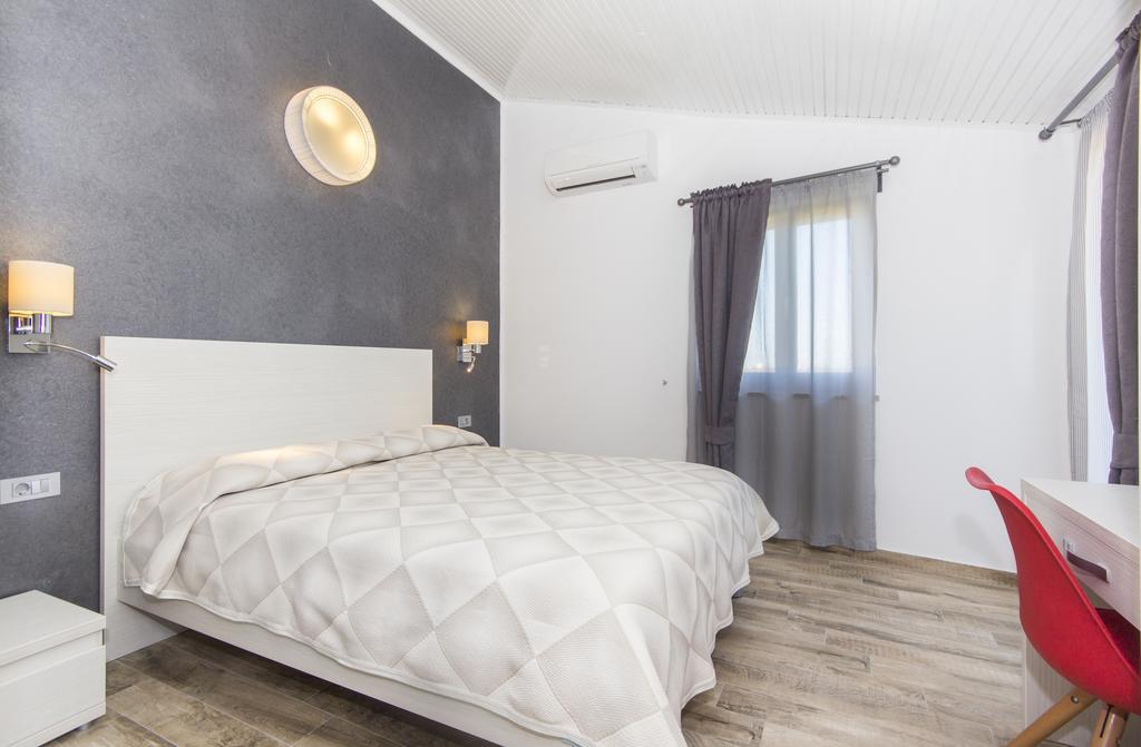 Alison Apartments Premantura Extérieur photo