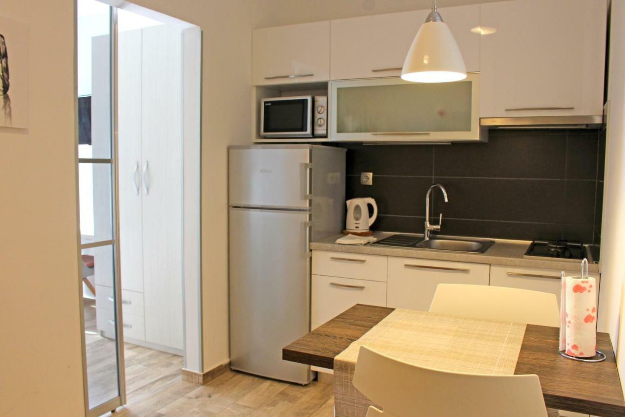 Alison Apartments Premantura Extérieur photo